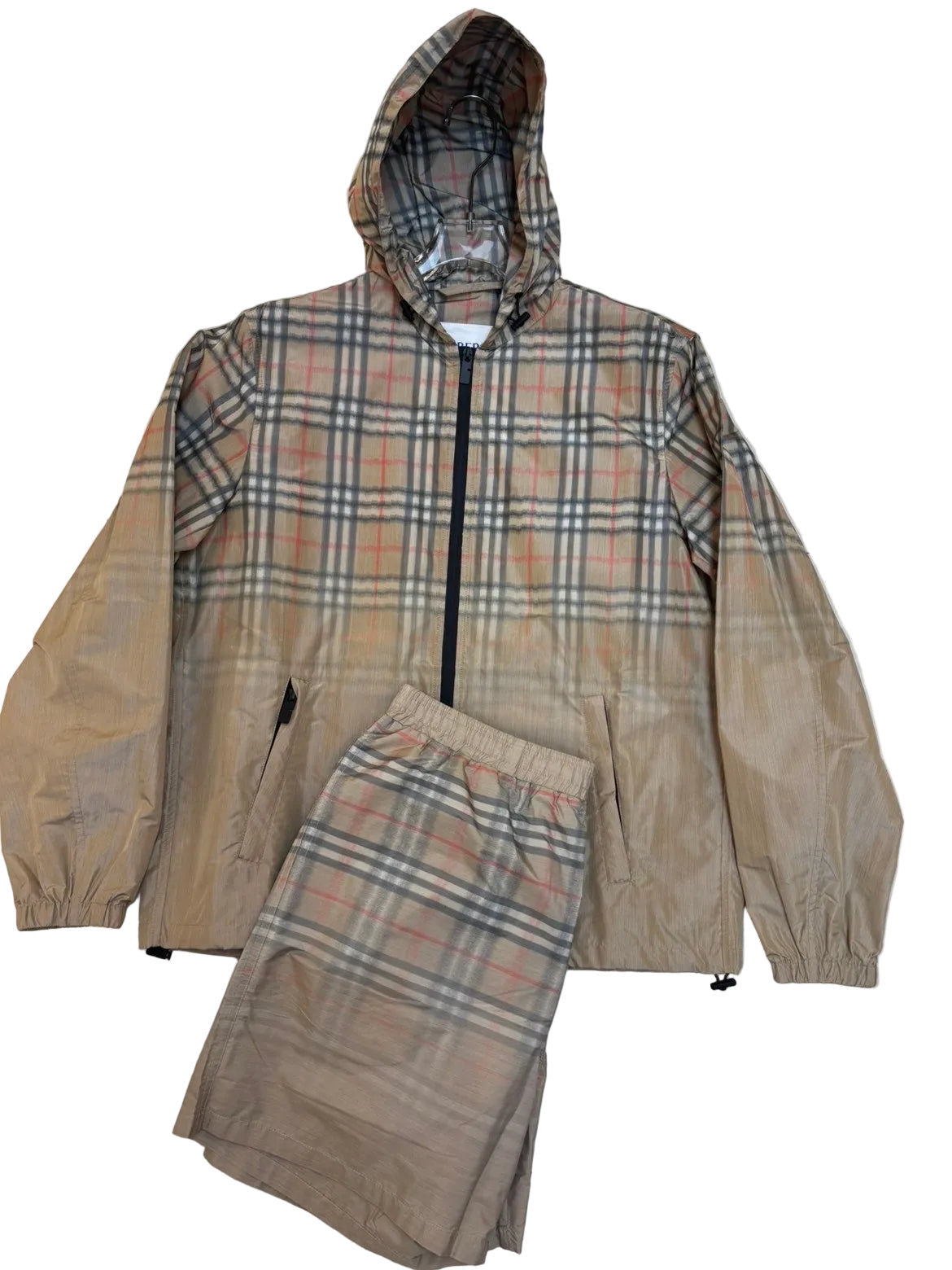 Burberry veste zipé et short