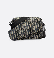 Triple Pouch Saddle