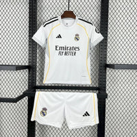 Kit Enfant Real Madrid 2025-26