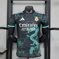 Maillot Real Madrid foot concept 2025 2026